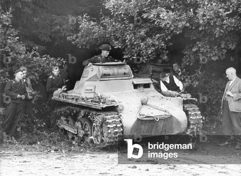 Panzer I of the Wehrmacht during a maneuver, 1936 (b/w photo)