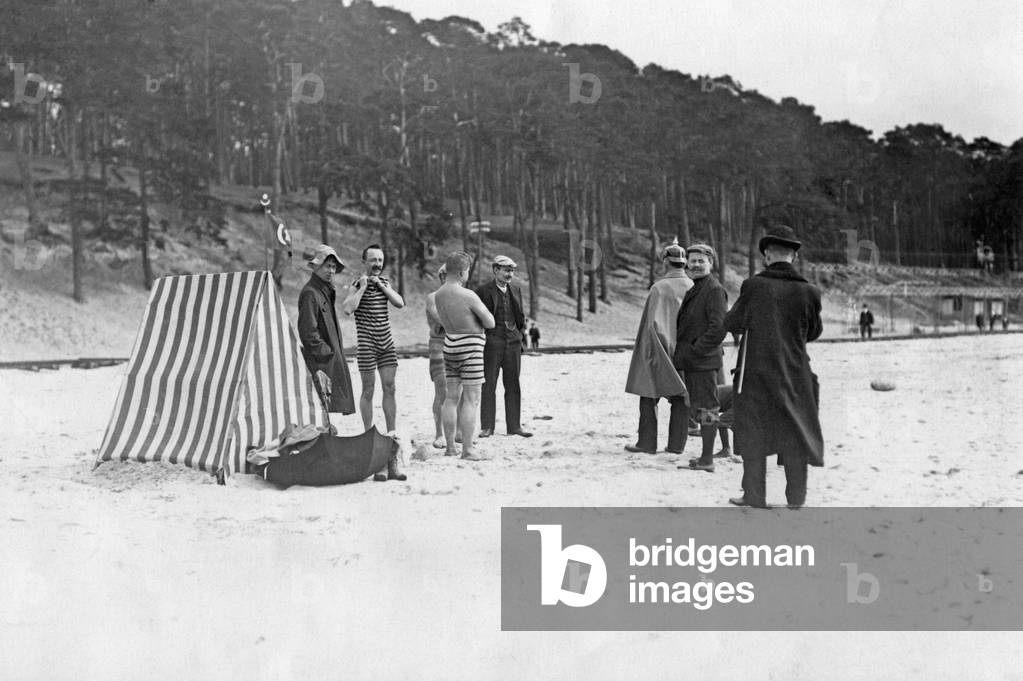 Bathers at the Wannsee beach, around 1900
