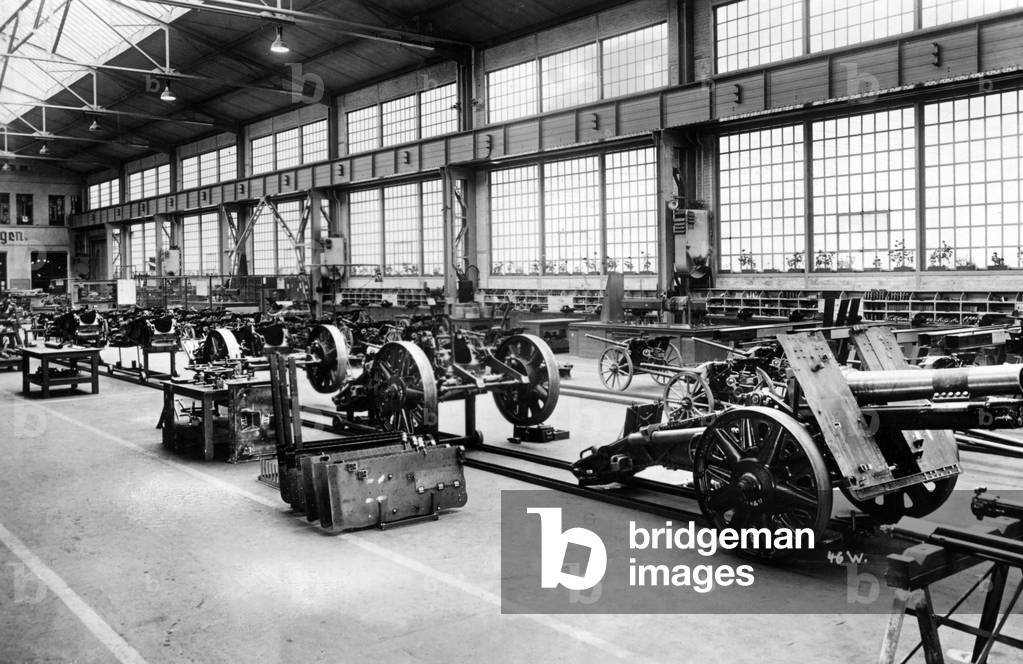 Guns in a production hall of Rheinmetall Borsig A.G., 1939 (b/w photo)