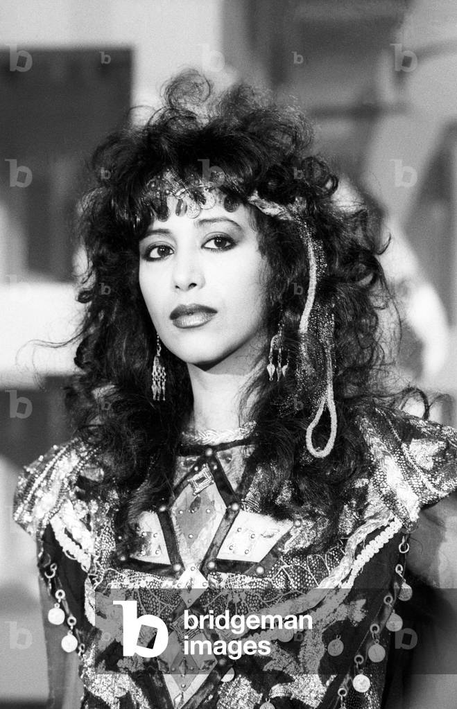 Ofra Haza in Mensch Meier, September, 1988 (photo)