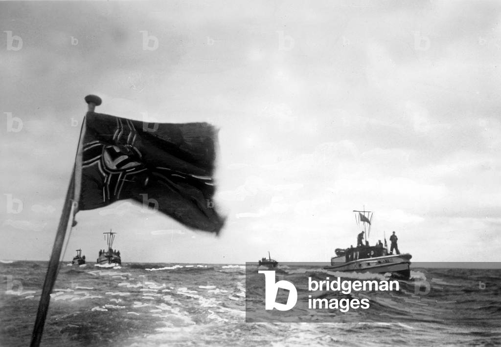German naval ships in the Black Sea, 1943 (b/w photo)