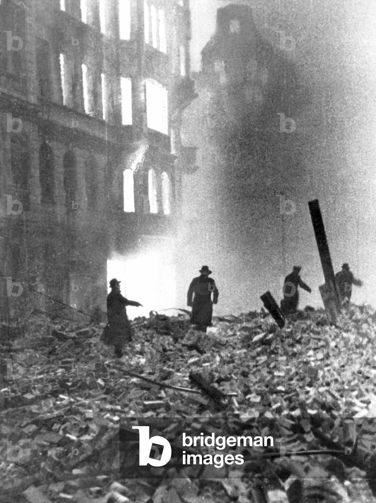 Poeple of Berlin fleeing their house in fire, Berlin, May 1944