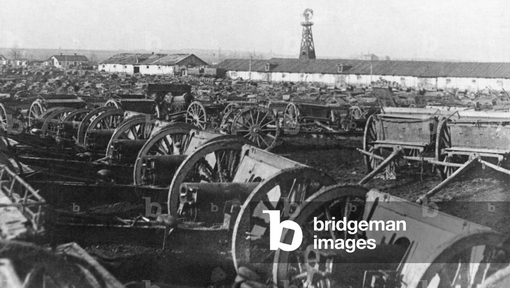 Guns at a Ukrainian railway station, 1918 (b/w photo)