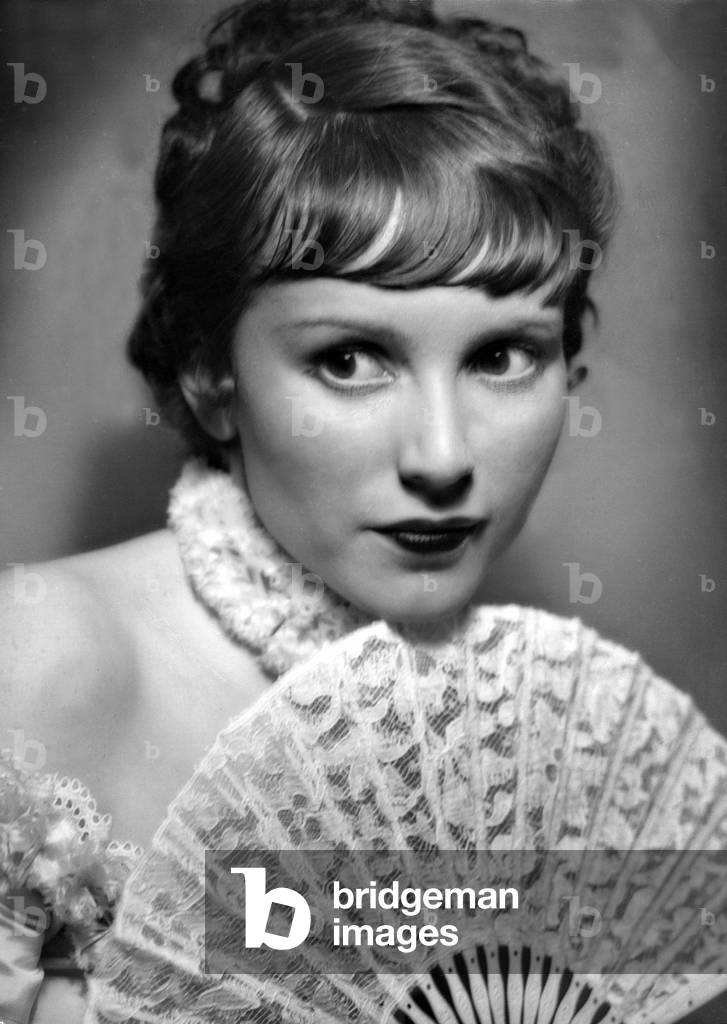 Dolly Haas, 1935 (b/w photo)