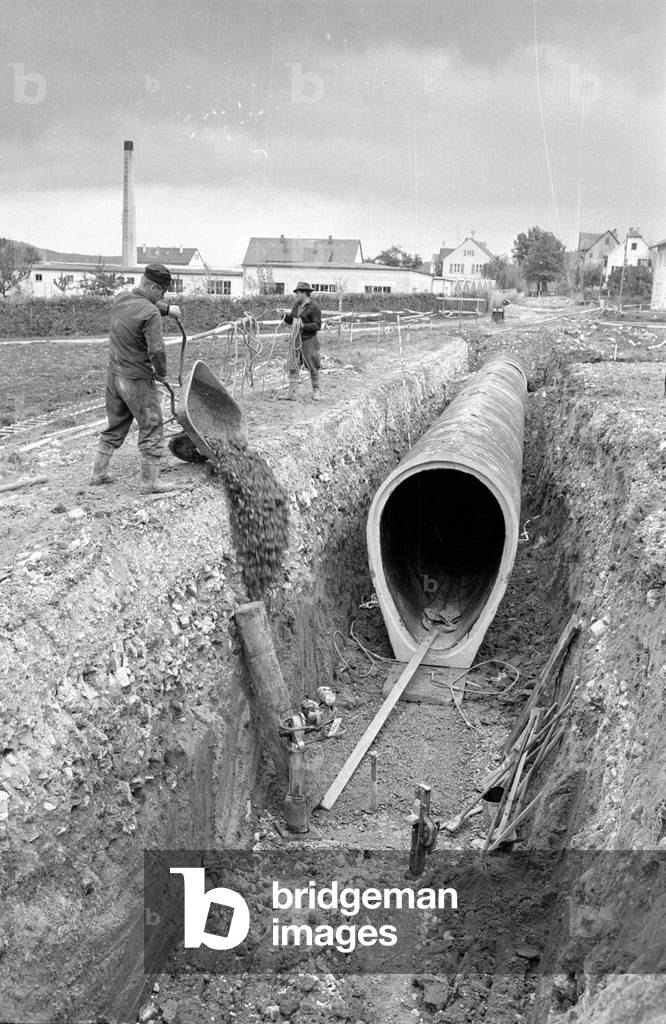 Development area in Tuttlingen, 1960 (b/w photo)