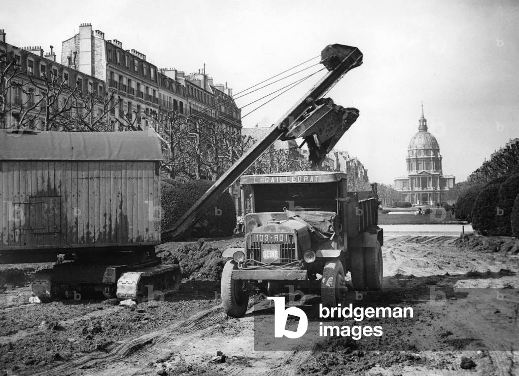 Mobilization in France, 1939 (b/w photo)