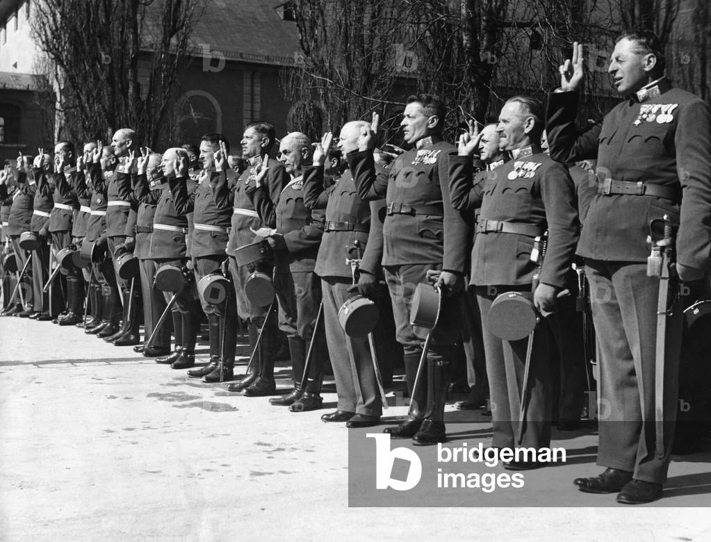 Swearing-in of the Tiroler Jaegerregiement, 1938
