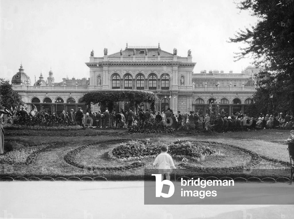 The Stadtpark (City Park) Casino in Vienna, 1929 (b/w photo)