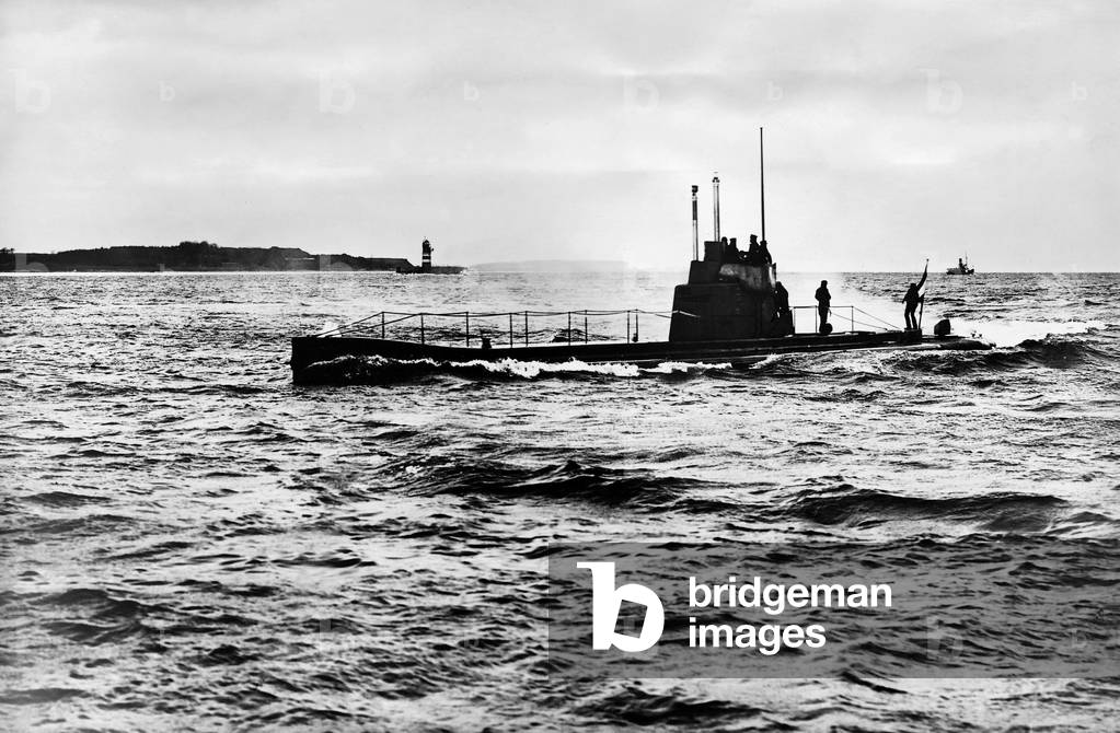 U3 submarine (b/w photo)
