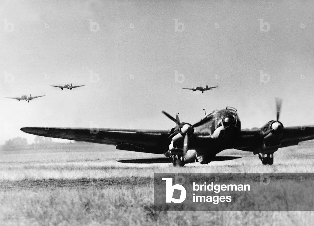 German bombers launch, 1940 (b/w photo)