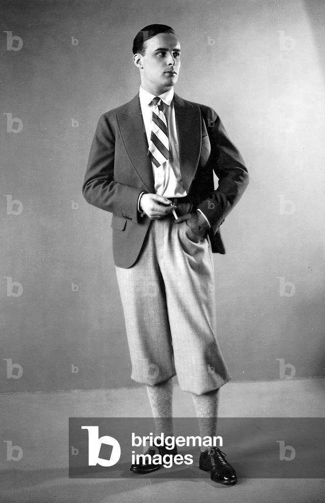 Man in summer suit, 1927 (b/w photo)