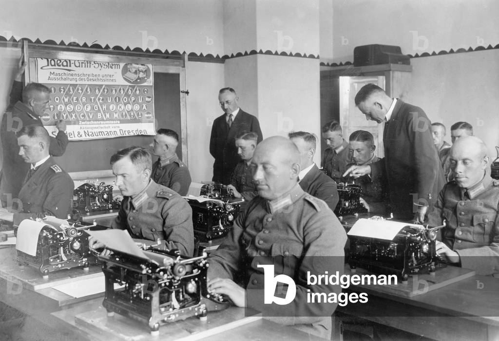 Naval personnel training for civilian jobs, 1927 (b/w photo)