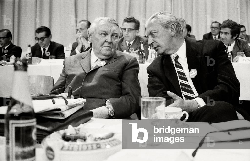 Ludwig Erhard with Kurt Georg Kiesinger at the CDU party congress in Saarbruecken, 1971 (b/w photo)