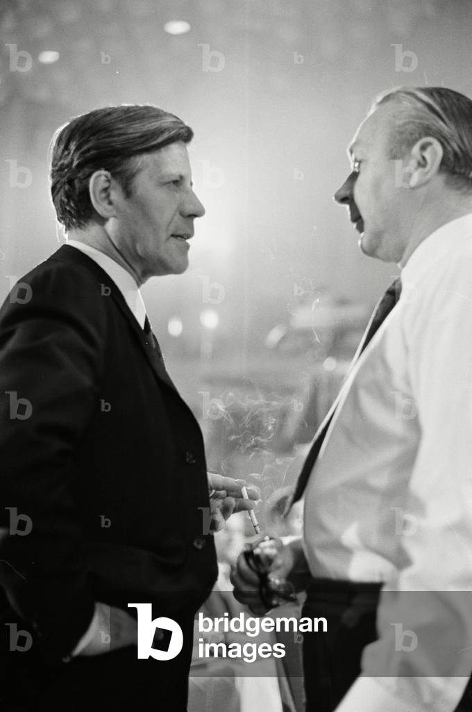 GERMAN Minister of Defence Helmut Schmidt during the Congress of the Socalist Party  (b/w photo)