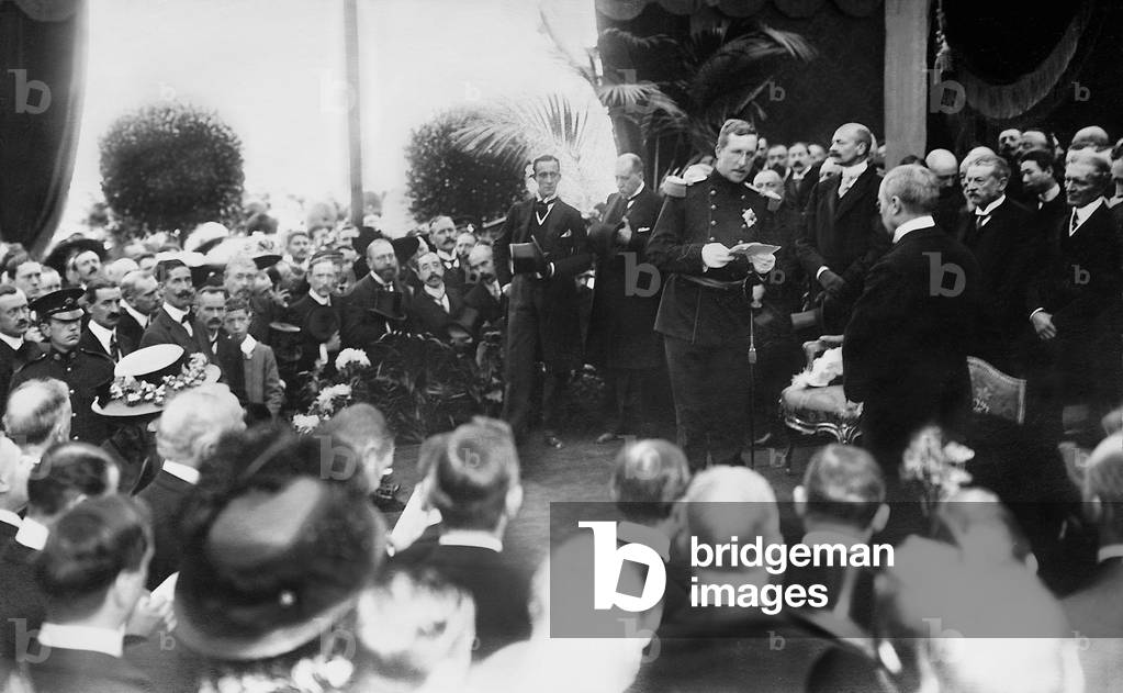 King Albert I opens the World Exposition in Brussels, 1910 (b/w photo)