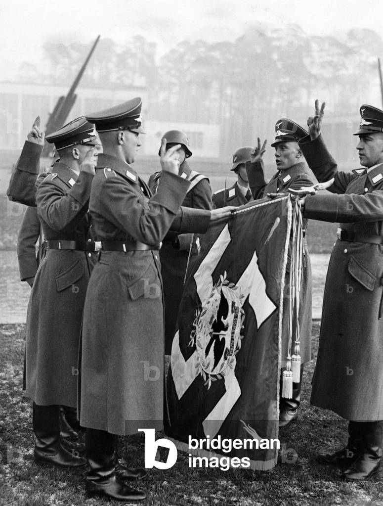 Swearing-in of recruits of the regiment 