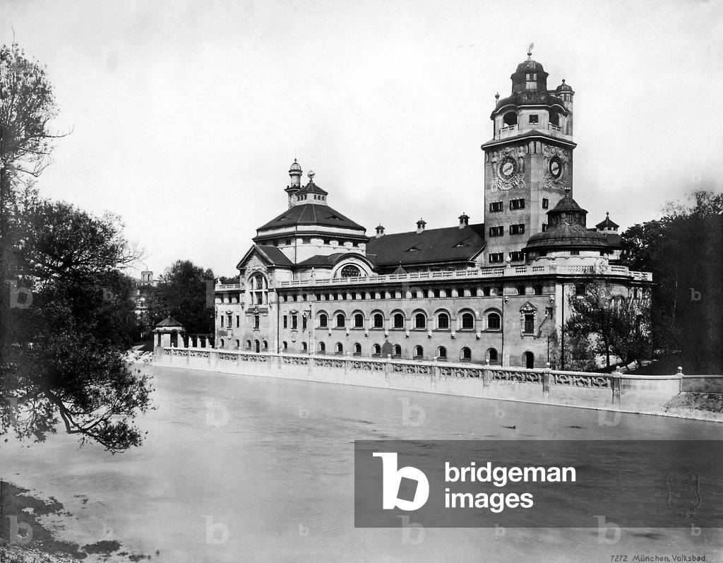 The public bath Muellersches Volksbad  in Munich (b/w photo)