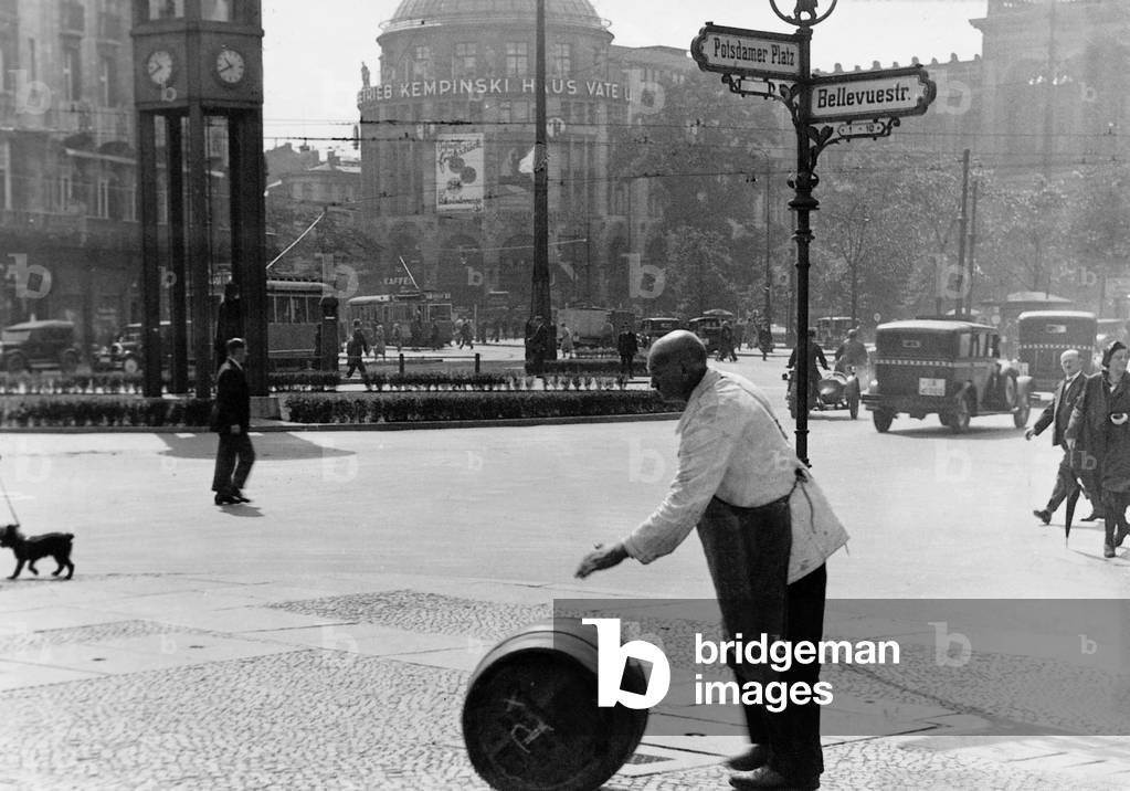 Potsdam Square (b/w photo)