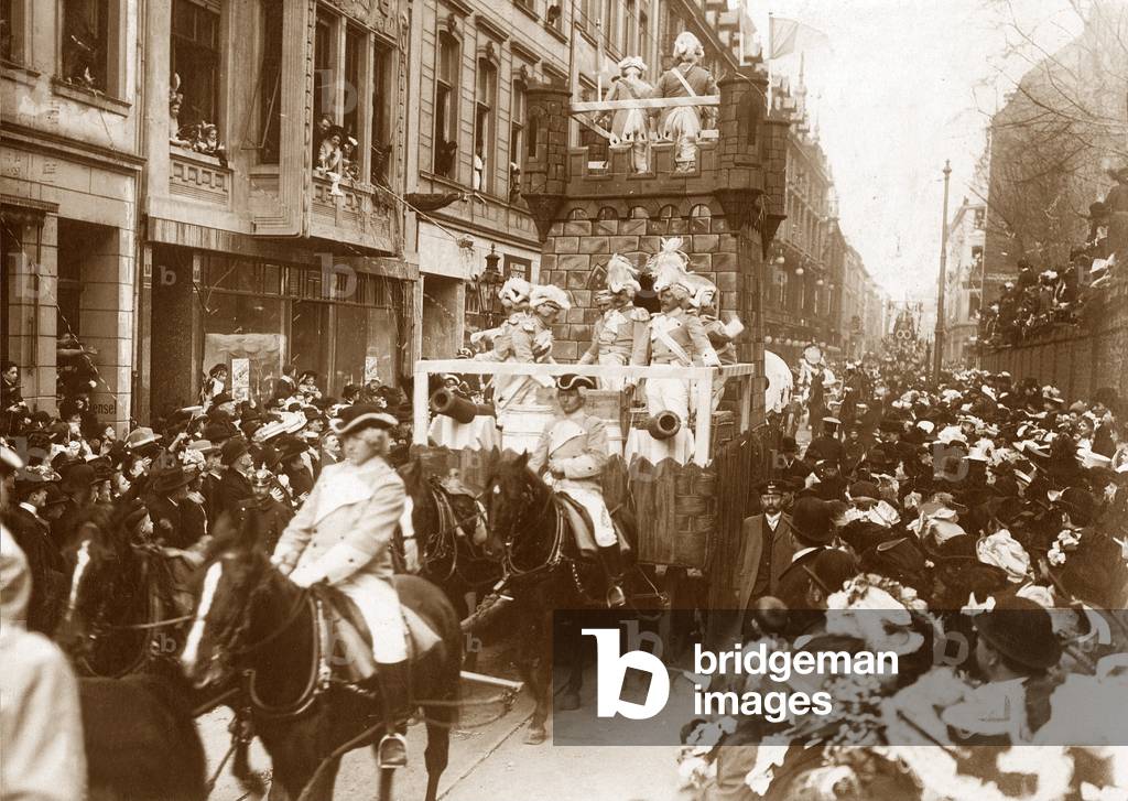 Shrove Monday procession in Cologne, 1908 (photo)