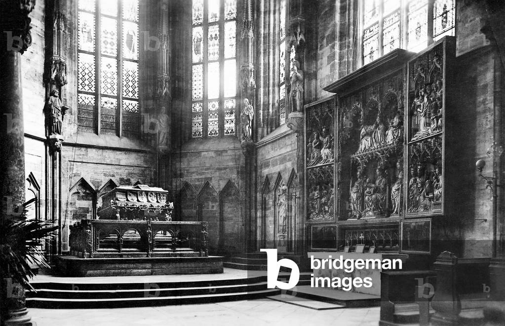 Sarcophagus of Friedrich III in Stephan's Cathedral in Vienna, 1931 (b/w photo)