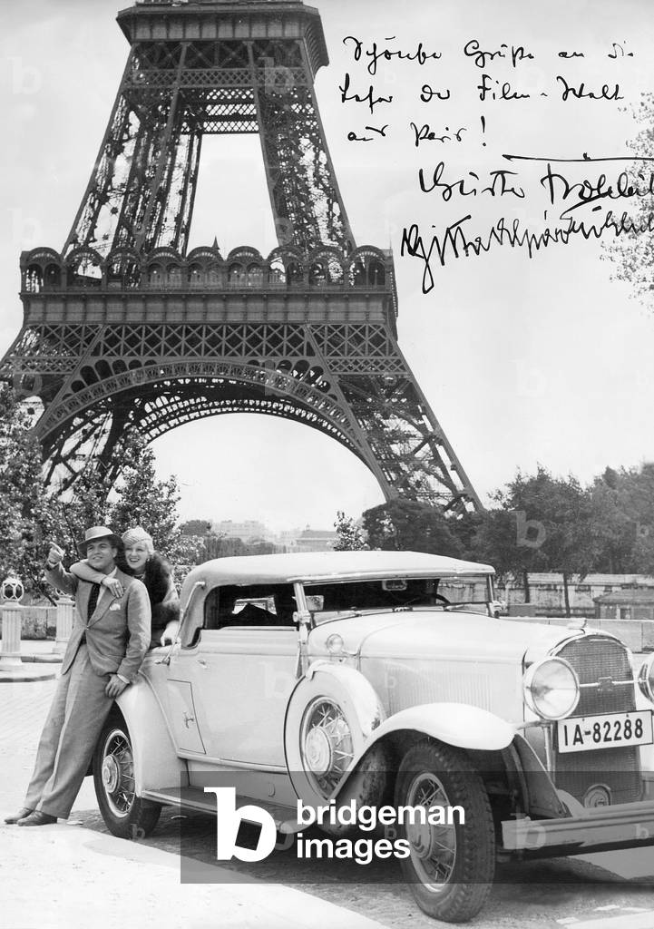 Gustav Froehlich and Gitta Alpar in Paris (b/w photo)
