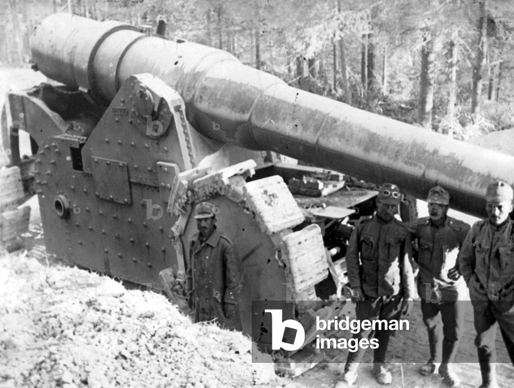 Austrian soldiers with a captured Italian artillery, 1916 (b/w photo)