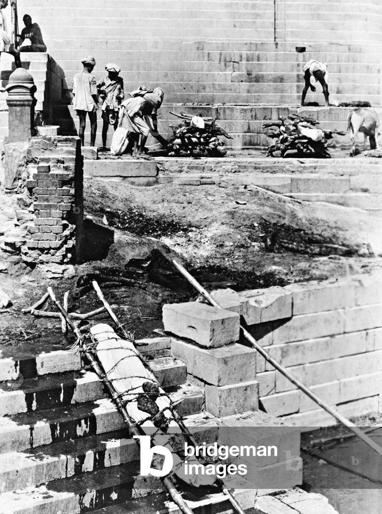 Cremation in India (b/w photo)