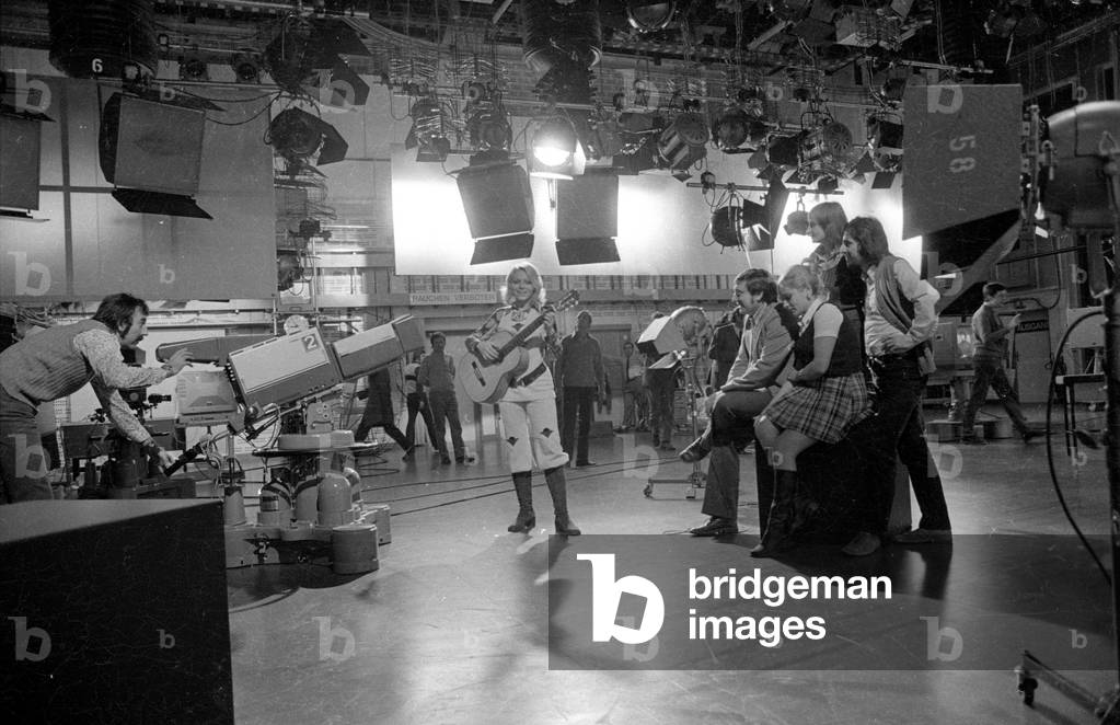 TV appearance, 1971 (b/w photo)