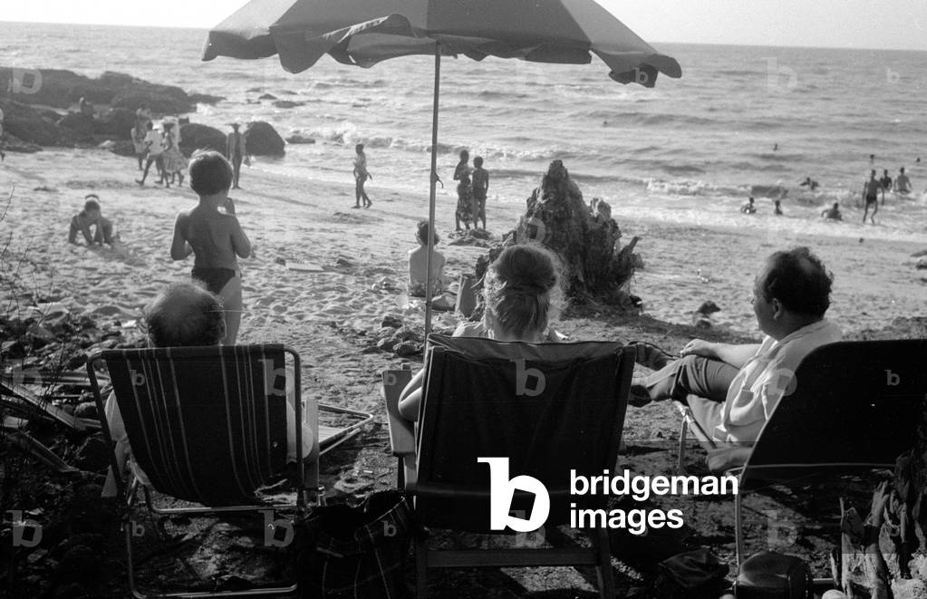 Beach in Guinea, 1960 (b/w photo)