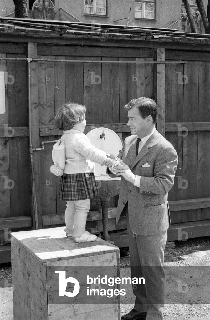 The Auer Dult in Munich, 1965 (b/w photo)