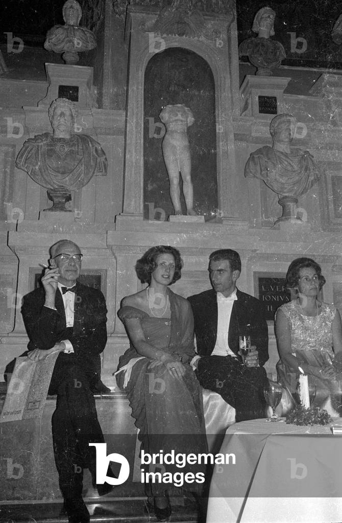 Reopening of the Munich National Theatre, 1963 (b/w photo)