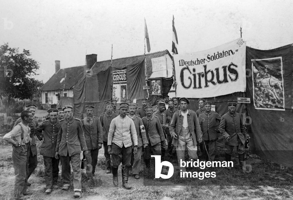 German soldiers in a back area in France, 1915 (b/w photo)