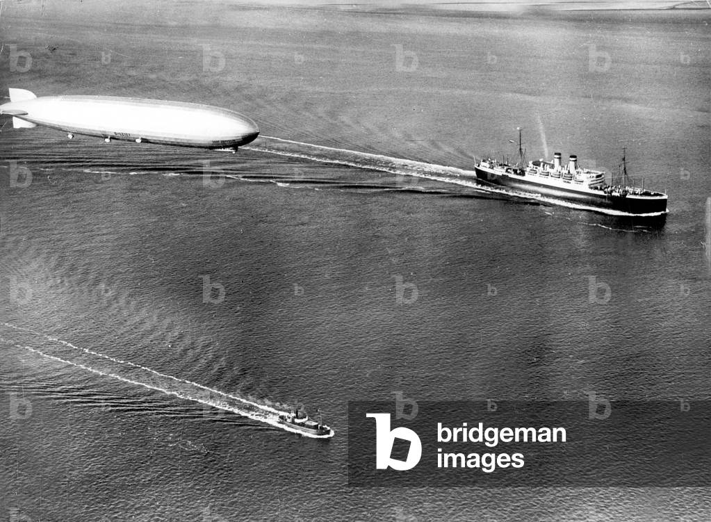 Airship LZ 127 'Graf Zeppelin' over the Atlantic, 1929 (b/w photo)