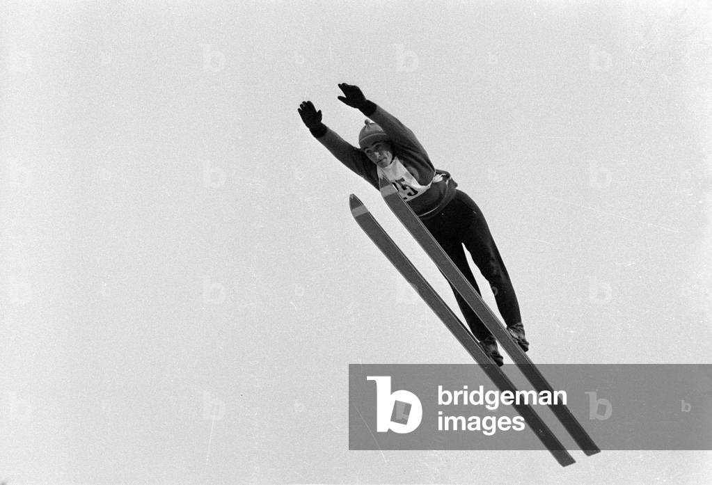Four Hills Tournament 1963/64: individual jumping in Garmisch-Partenkirchen, 1964 (b/w photo)
