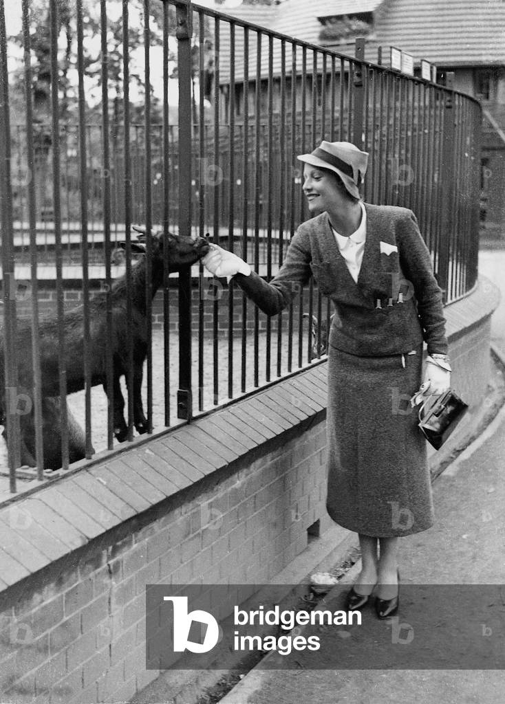 Anabella in Berlin, 1933 (b/w photo)