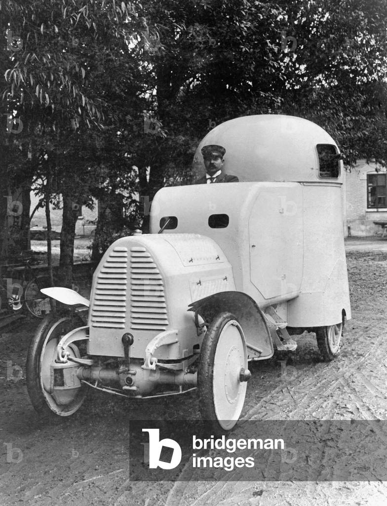 Austro-Daimler armoured car, 1906