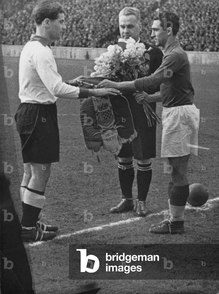 Football match Germany - Yugoslavia in Berlin 1939 (b/w photo)