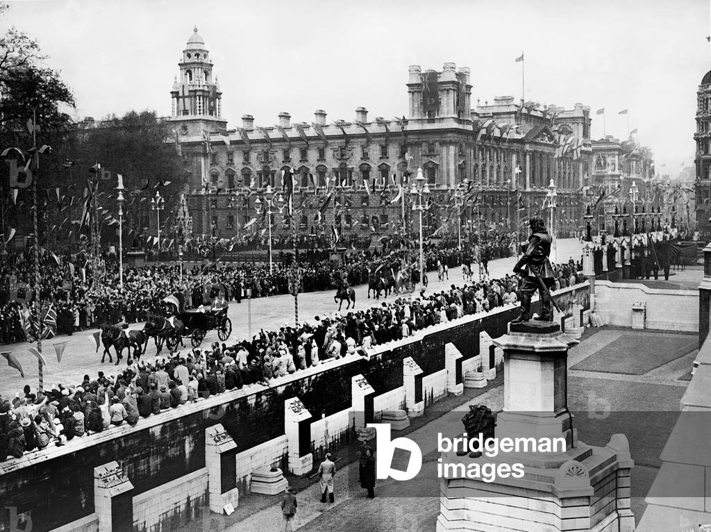 King George V is on Parliament Square, 1935 (b/w photo)