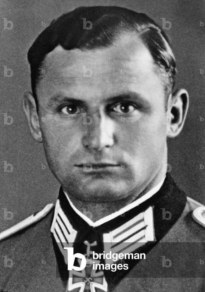 Knight's Cross bearer Ermann Gabriel, 1941 (b/w photo)