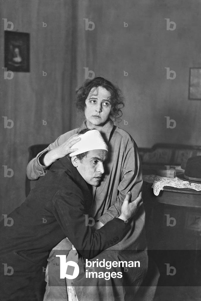 Ernst Deutsch in 'Schweiger', 1923 (b/w photo)