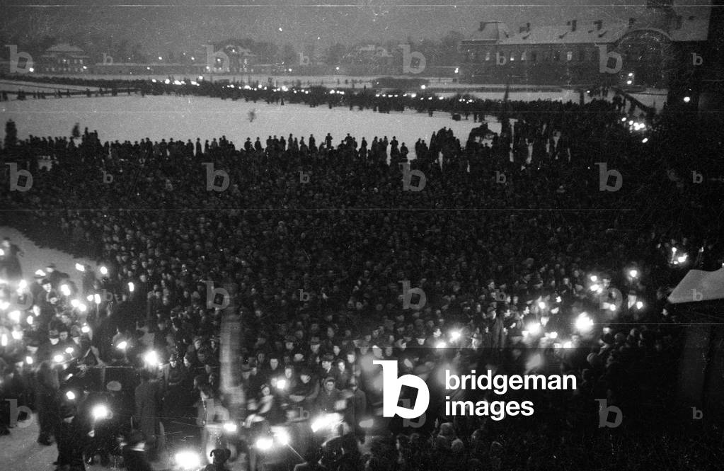 Loyalty rally for Crown Prince Rupprecht in front of Schloss Nymphenburg, 1953 (b/w photo)