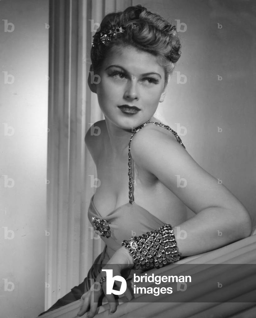 Ladies fashion, 1938 (b/w photo)