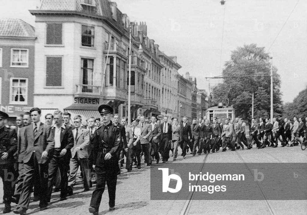 Dutch volunteers for the Waffen SS, 1941 (b/w photo)