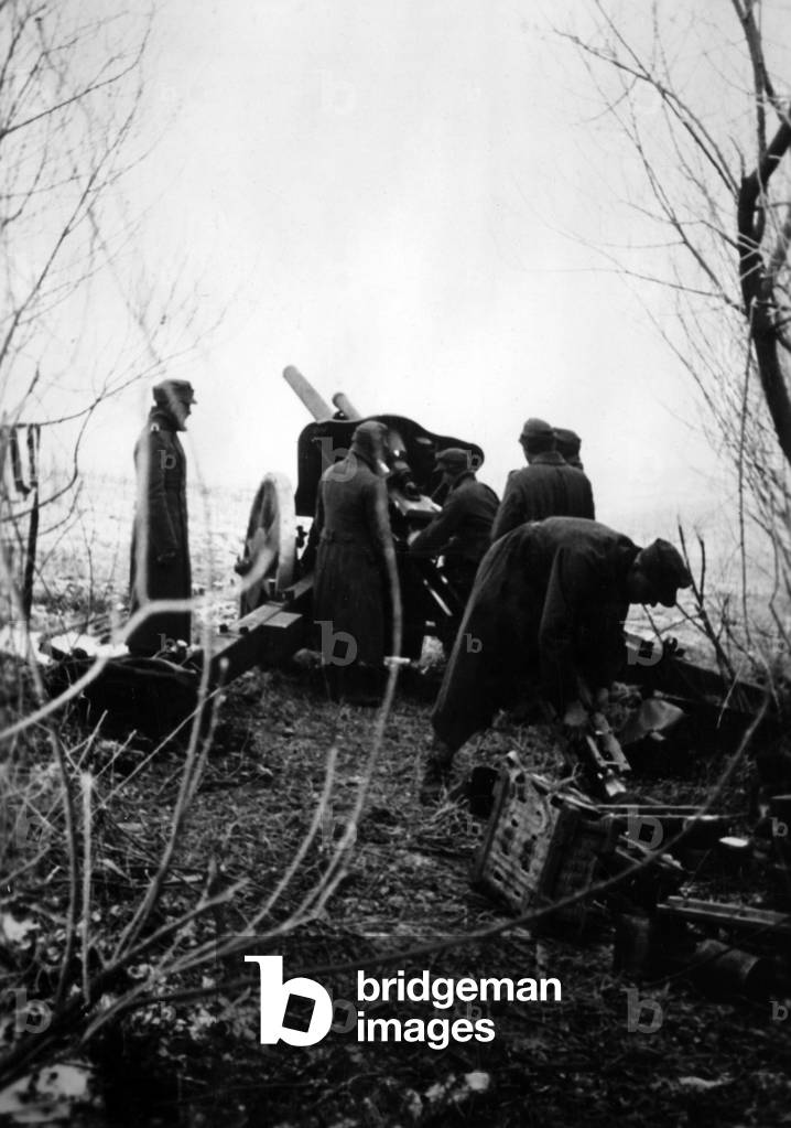 German attack on Moscow, November 1941 (b/w photo)