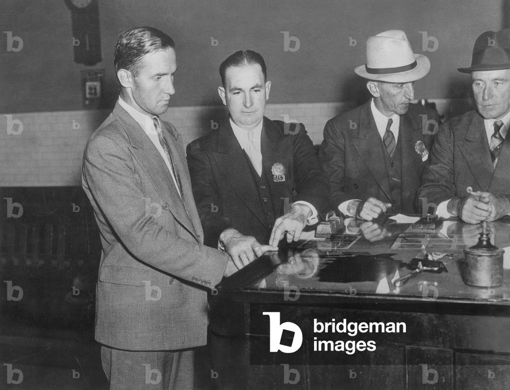 Arrest of Bruno Hauptmann, 1934 (b/w photo)