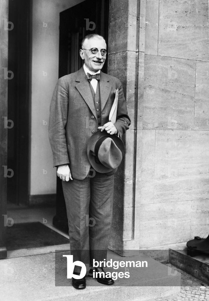 Baron Wilhelm von Gayl (b/w photo)