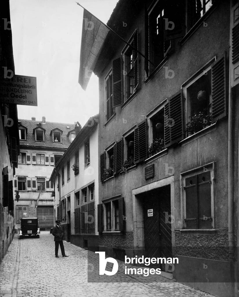 Friedrich Ebert's birth house in Heidelberg, 1932 (b/w photo)