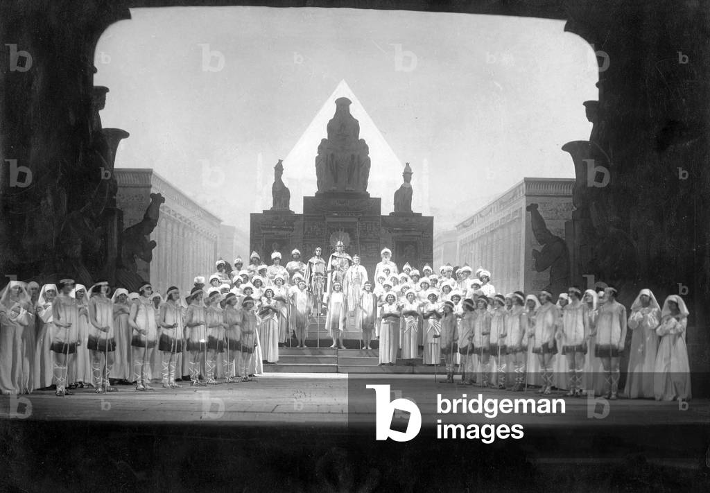 Performance of 'The Magic Flute' in the State Opera House in Berlin, Germany, 1924 (b/w photo)