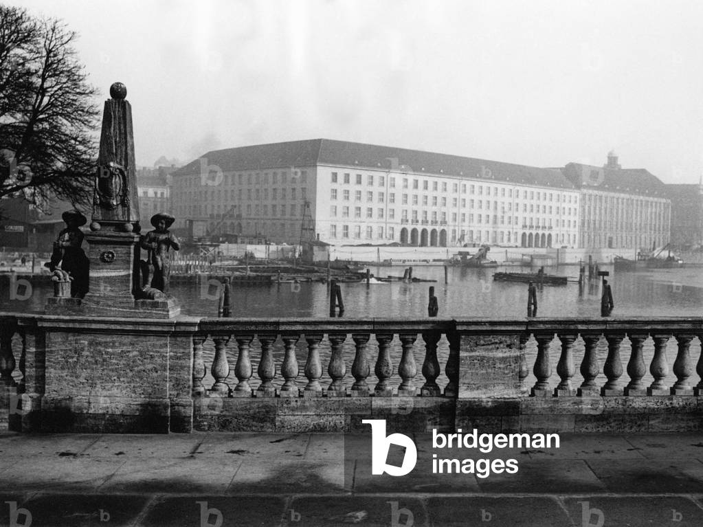 View of the administration building C of the Berlin City Administration, 1939