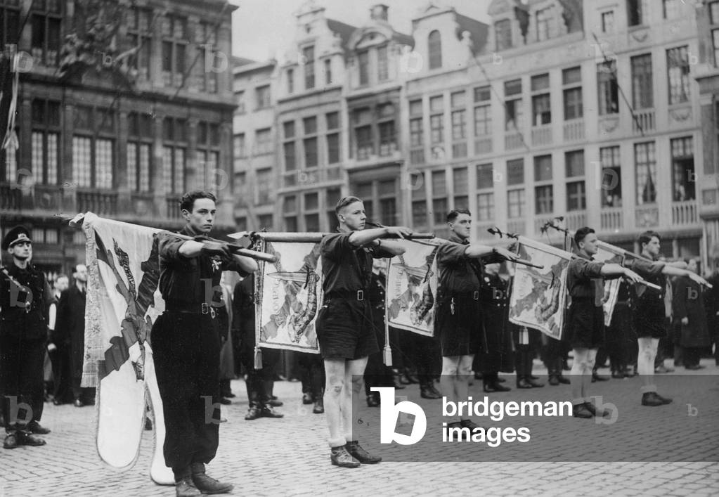Leave-taking of Belgian volunteers for the Eastern Front, 1942 (b/w photo)